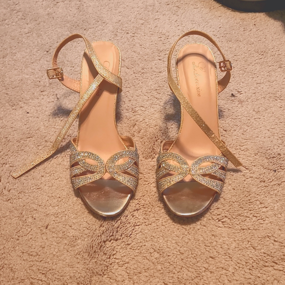Rose gold glittery heels. Size 7-1/2